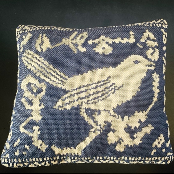 🦋Two Textile Bird Accent Mini Pillows Bundle - Picture 3 of 10